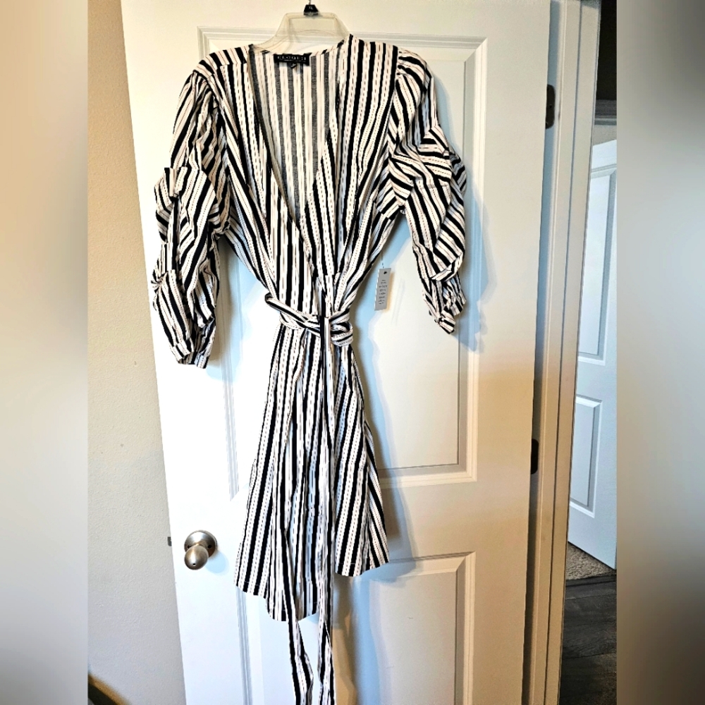 Ladies dress